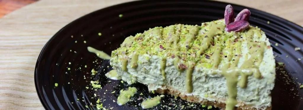 Cheesecake con Crema al Pistacchio