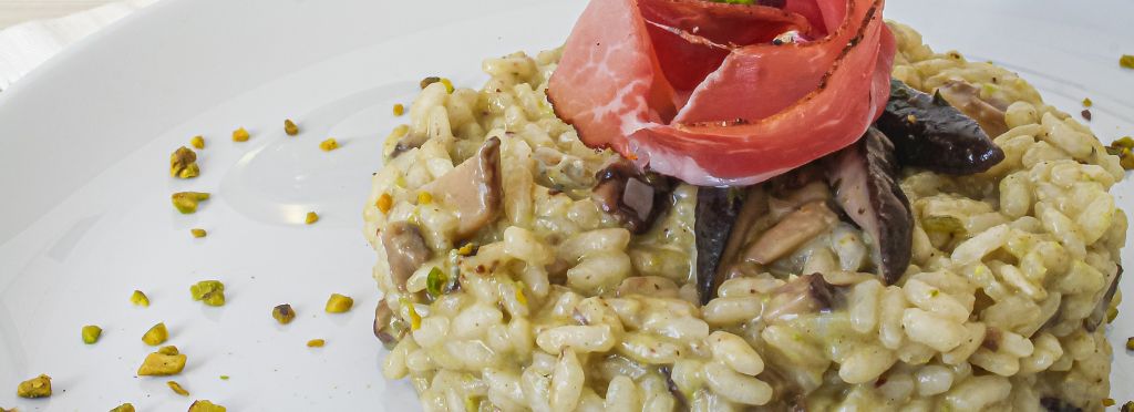 Risotto con Pesto di Pistacchio e Funghi Porcini