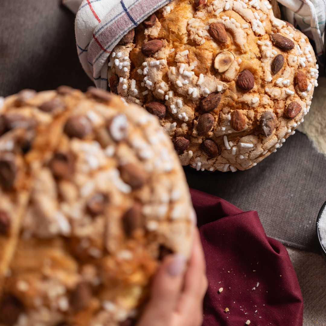 Panettone con Canditi e Uvetta