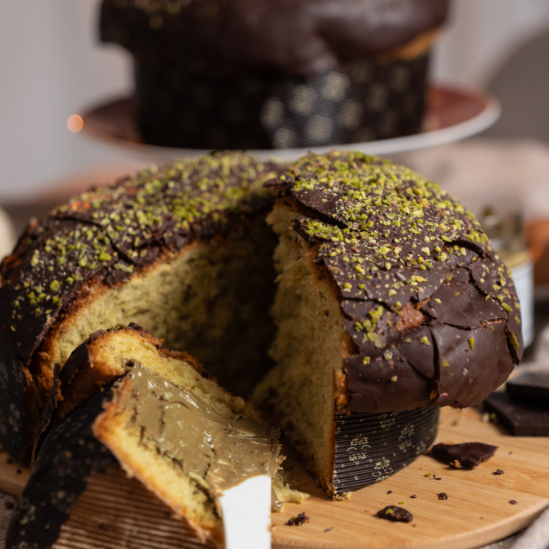 IL FONDENTE - Panettone artigianale al pistacchio di Bronte DOP e Cioccolato fondente + Crema al Pistacchio di Bronte DOP
