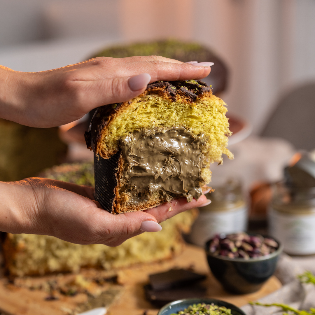 IL FONDENTE - Panettone artigianale al pistacchio di Bronte DOP e Cioccolato fondente + Crema al Pistacchio di Bronte DOP