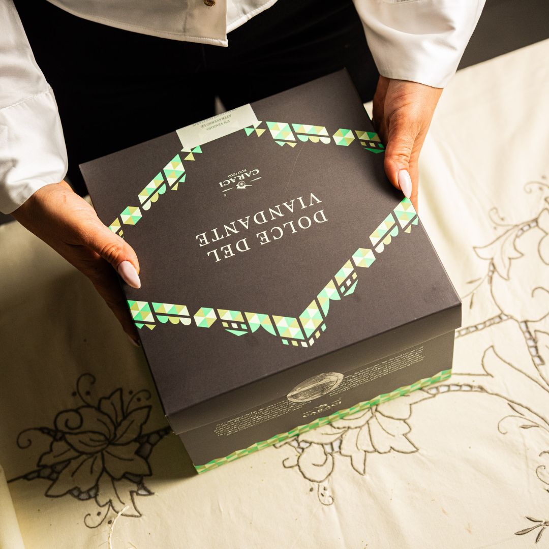 KIT Panettone IL FARCITO ripieno con 400gr di crema di pistacchio + liquore al pistacchio