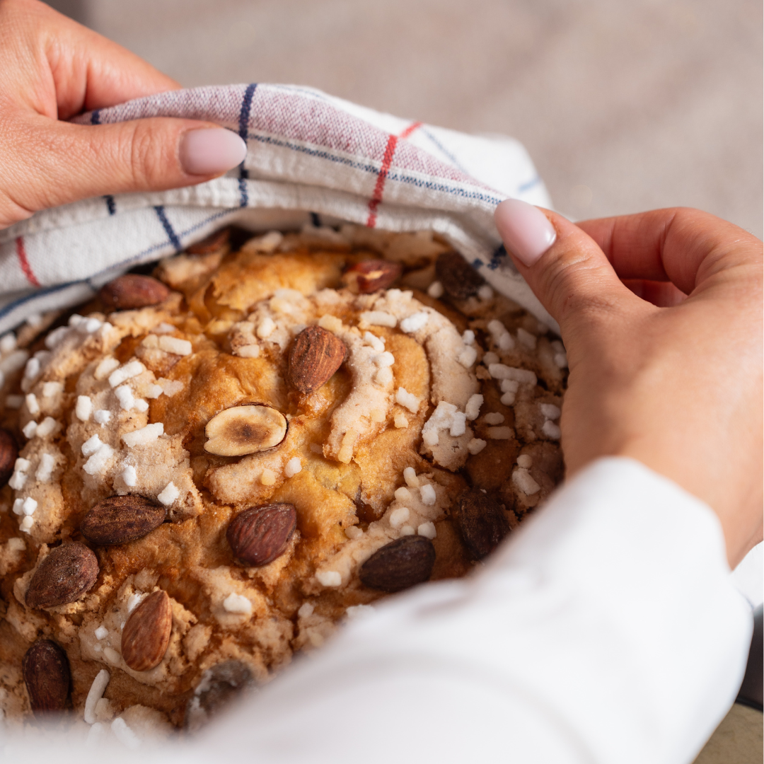 Panettone Tradizionale con Canditi e Uvetta